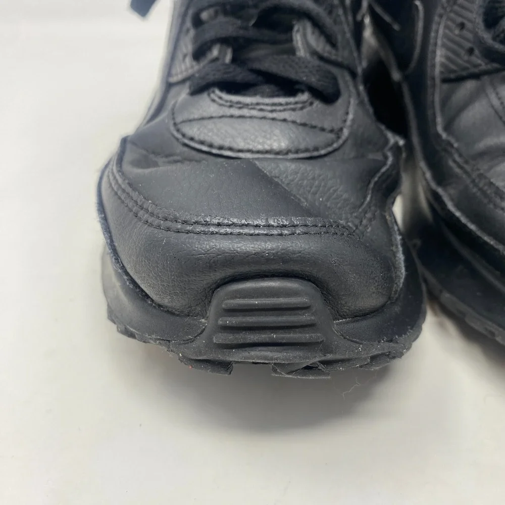 Nike Air Max 90 Triple Black Sneakers CD6864-001‎ Youth Size 6.5Y